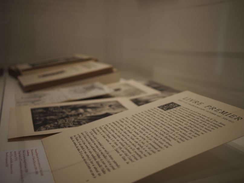 Accrochage MOT Manuscrits