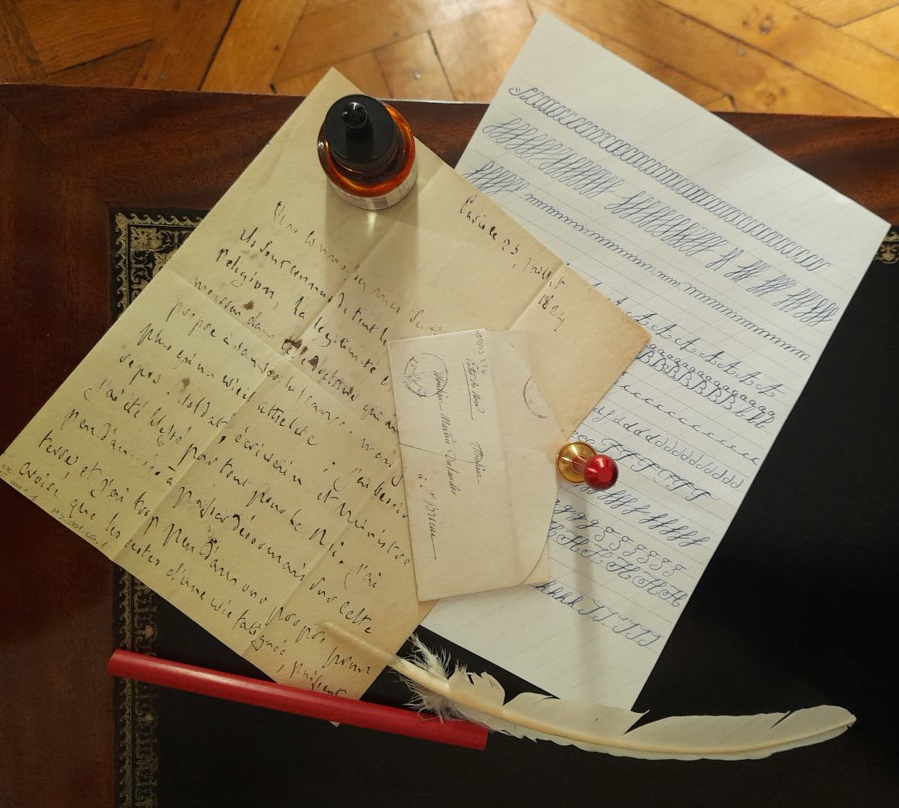 Mallette poste c CD92 Constance Hallier